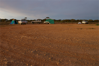 Camping at Cocklebiddy.